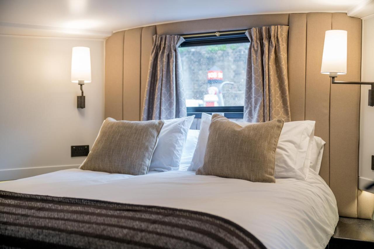 Elegant Houseboat Near Canary Wharf Botel